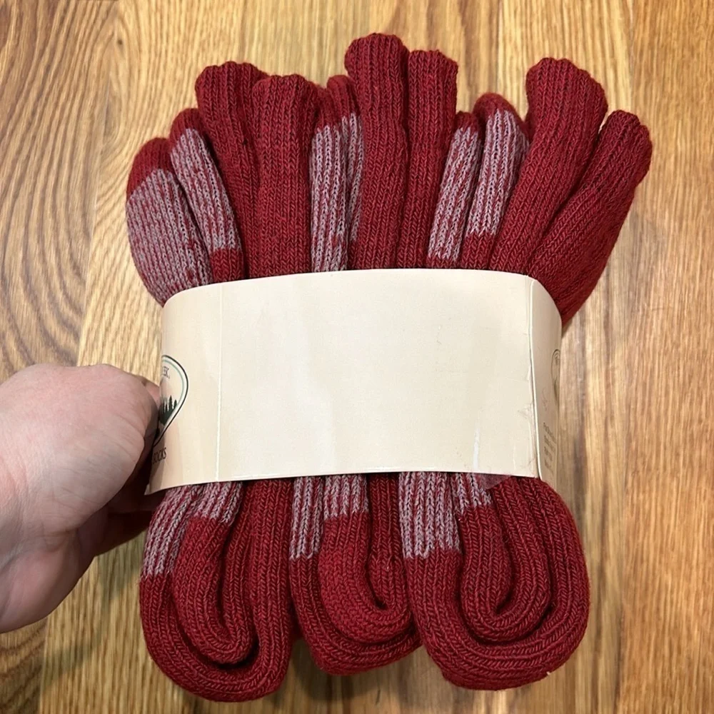 New Woodland Creek outdoor thermal socks cranberry red shoe size 4-10.5 pack 3